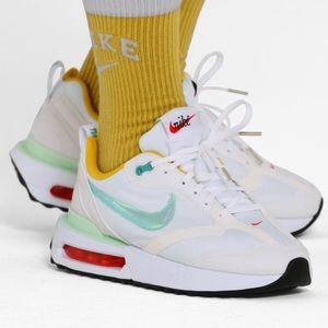 NWT Nike Air Max Dawn Women’s Shoes